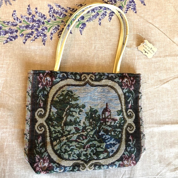 Handbags - Vintage Tapestry purse handbag bag zip closure